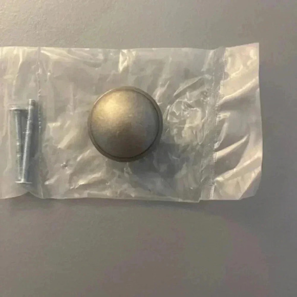 14 - Liberty 1 1/4 in. Antique Iron Top Ring Round Cabinet/Drawer Knob - Picture 3 of 5